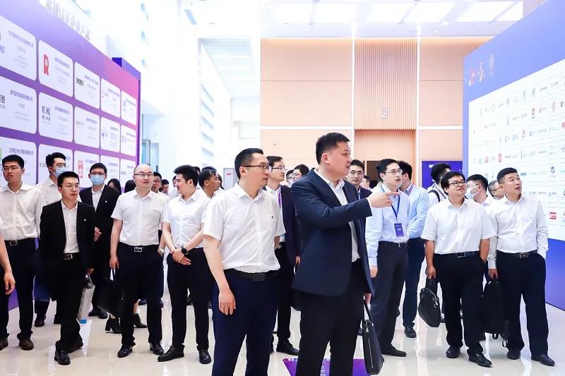 楊市長、方書記親臨亨通展位 | 2021首屆蘇州超級產地節(圖5)